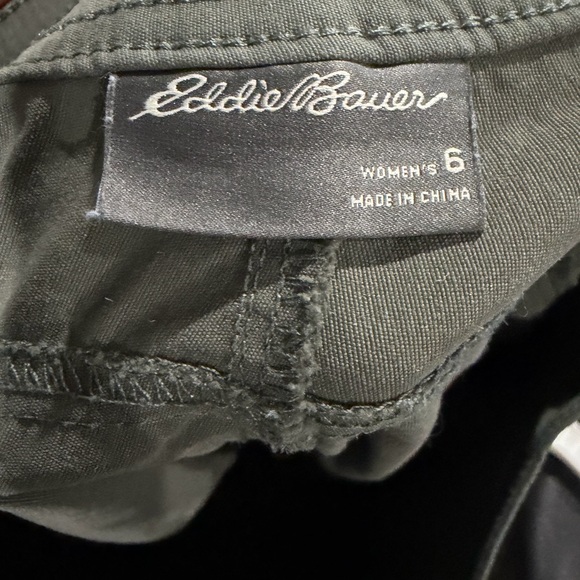 Eddie Bauer Travex Performance Hiking Cargo Shorts Green Size 6 - Picture 2 of 7